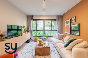 apartment em Rua Miguel Couto, Menino Deus - Porto Alegre - RS