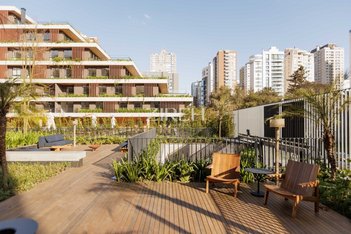 apartment em Rua Frederico Cantarelli, Bigorrilho - Curitiba - PR