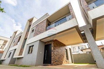 house em Rua Evaristo da Veiga, Boqueirão - Curitiba - PR