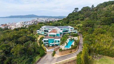 apartment em Rodovia Tertuliano Brito Xavier, Canasvieiras - Florianópolis - SC