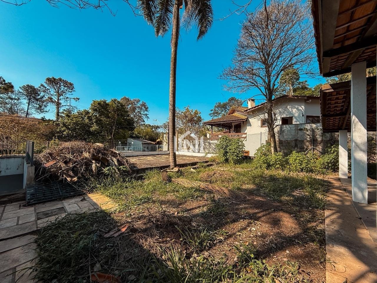 casa a venda no condominio colinas de sao fernando - area externa