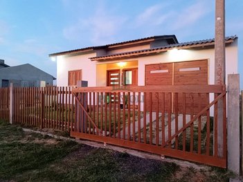 house em Rua Vinte, Torres - Torres - RS