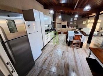 house em Avenida Antônio Pincinato, Recanto Quarto Centenário - Jundiaí - SP