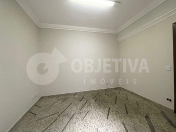 office em Avenida Afonso Pena, Umuarama - Uberlândia - MG