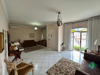 house em José Maykot, Canto - Florianópolis - SC