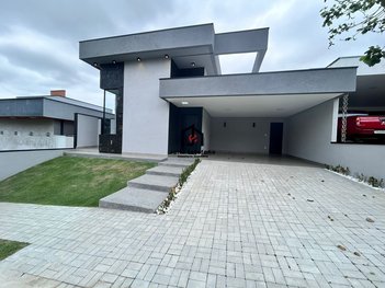 house em Avenida das Palmeiras, Bairro do Grama - Caçapava - SP
