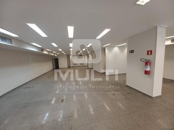 business em Avenida Afonso Pena, Nossa Senhora Aparecida - Uberlândia - MG