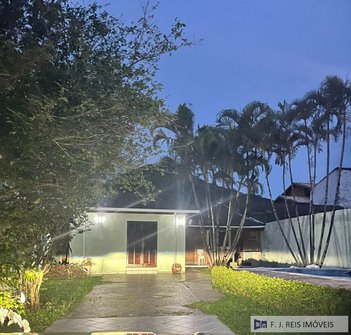 house em Rua Paty, Martim de Sá - Caraguatatuba - SP