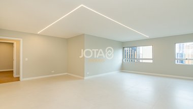 apartment em Rua Brigadeiro Franco, Centro - Curitiba - PR