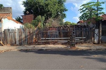 land_lot em Rua Doutor Nestor de Cunto, Vila Clélia - Lins - SP