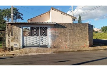 house em Avenida Botucatu, Jardim Botucatu (Rubião Júnior) - Botucatu - SP
