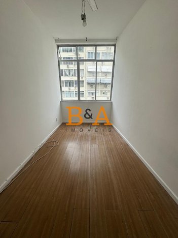 apartment em Rua Pompeu Loureiro, Copacabana - Rio de Janeiro - RJ