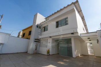 house em Rua Doutor José Maria Whitaker, Vila Sofia - São Paulo - SP
