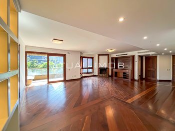 apartment em Rua Engenheiro Antônio Rebouças, Boa Vista - Porto Alegre - RS