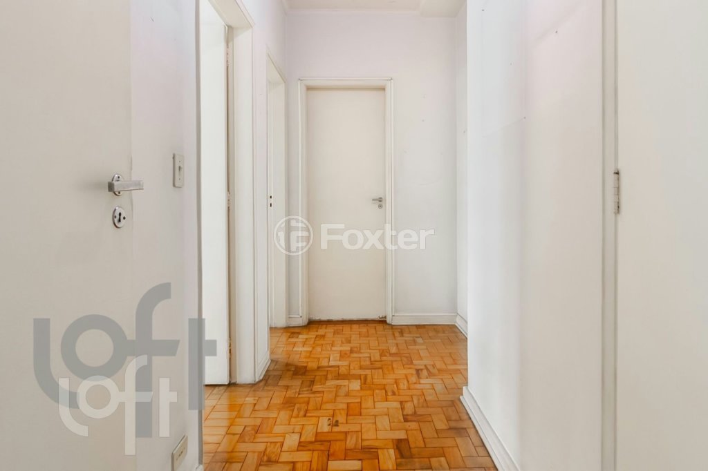 4f807718