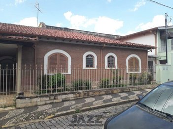 house em Rua Marechal Deodoro, Centro - Amparo - SP