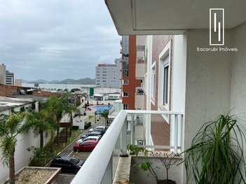 apartment em Delminda Silveira, Agronômica - Florianópolis - SC