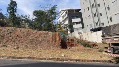 land_lot em Alameda dos Pintassilgos, Cabral - Contagem - MG