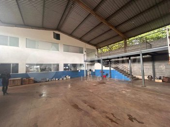 industrial em Rua Nivaldo Guerreiro Nunes, Distrito Industrial - Uberlândia - MG