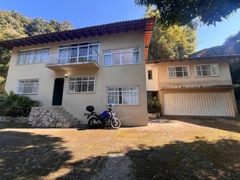 house em Rua Getúlio Vargas, Centro - São José - SC