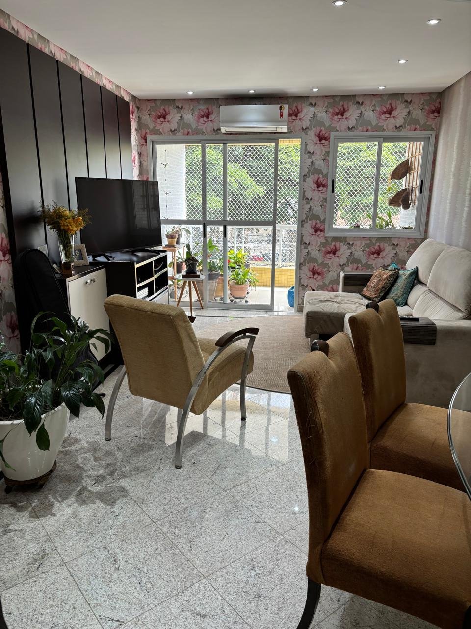 APARTAMENTO DE 136m� COM 4 DORMIT�RIOS E 2 VAGAS NA VILA EMA EM S�O JOS� DOS CAMPOS/SP