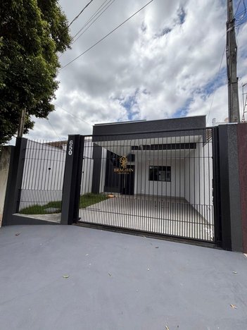 house em Rua Maria Bertolina Carolino, Loteamento Sumaré - Maringá - PR