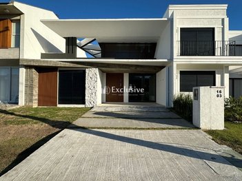 house em Rua Rio Divisa, Centro - Xangri-Lá - RS