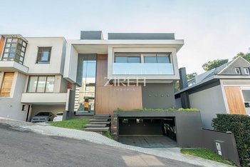 house em Rua Doutor Lubumir Viergbiski, Campo Comprido - Curitiba - PR