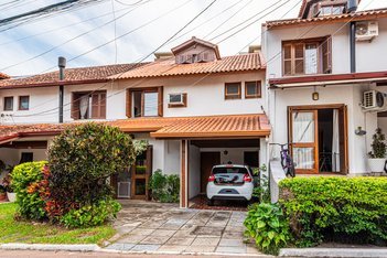 house em Avenida Eduardo Prado, Cavalhada - Porto Alegre - RS