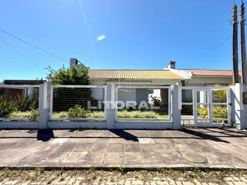 house em Rua Ibirapuitã, Centro - Xangri-Lá - RS