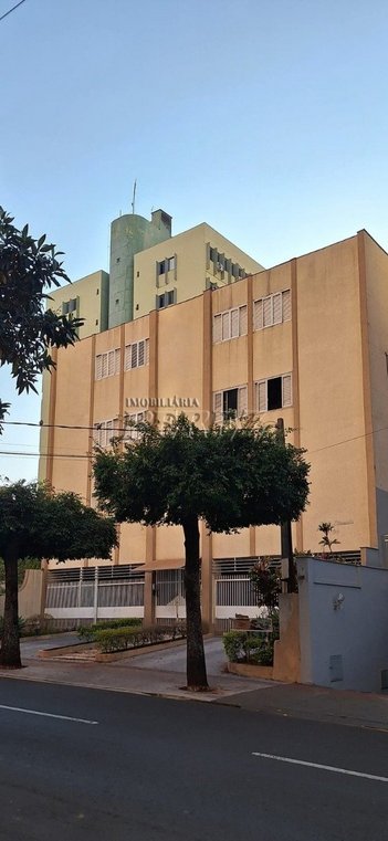 apartment em Avenida Rio de Janeiro, Centro - Londrina - PR