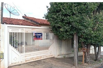 house em Rua Doutor Agnaldo de Lins Viotti Júnior, Residencial Morumbi - Lins - SP