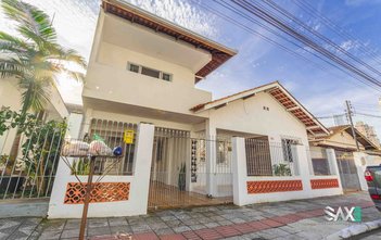 house em Rua 916, Centro - Balneário Camboriú - SC