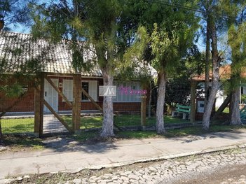 house em Rua Sabiá, Xangri-Lá - Xangri-Lá - RS