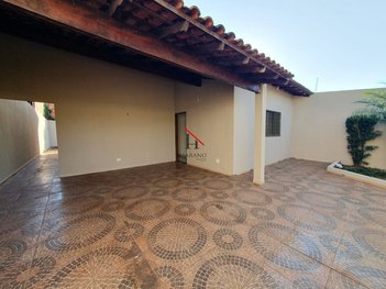 house em Avenida Pedro Carrasco Alduan, Conjunto Parigot de Souza 1 - Londrina - PR