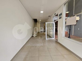 business em Avenida Floriano Peixoto, Centro - Uberlândia - MG
