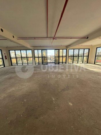 office em Avenida Rondon Pacheco, Tabajaras - Uberlândia - MG