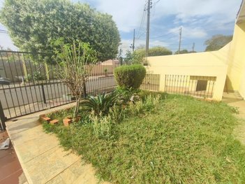 house em Rua Eliane de Grammont, Conjunto Vivi Xavier - Londrina - PR