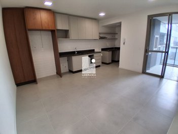 apartment em Estrada Haroldo Soares Glavan, Cacupé - Florianópolis - SC