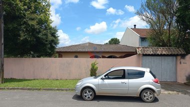 house em Rua Paulo Martins, Mercês - Curitiba - PR