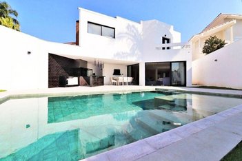 house em Avenida Estácio de Sá, São Paulo II - Cotia - SP