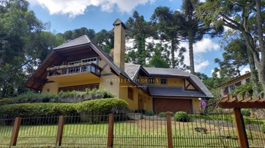 house em Rua A J Renner, Planalto - Gramado - RS