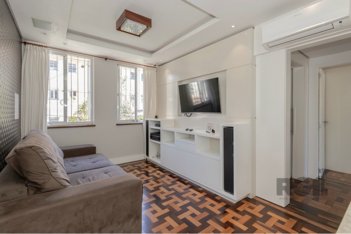 apartment em Rua Tuparaí, Passo da Areia - Porto Alegre - RS