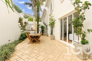 house em Avenida Professor Rubens Gomes de Souza, Jardim Cordeiro - São Paulo - SP