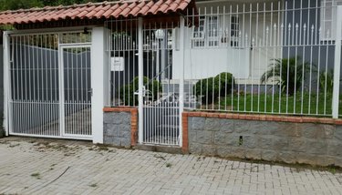 house em Rua Fernando Strehlau, Jardim Itu - Porto Alegre - RS