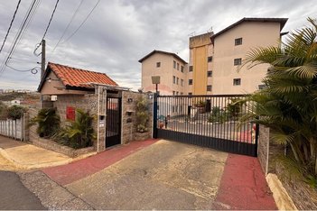 apartment em Rua Leonor Chiarion Suppioni, Condomínio Berbari II - Bragança Paulista - SP