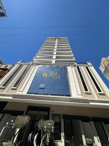 apartment em Rua 220, Meia Praia - Itapema - SC