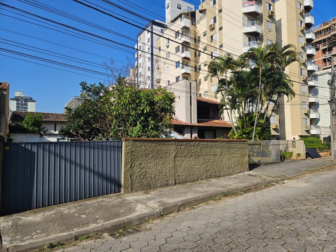 FOTO 01