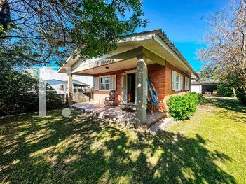 house em Avenida Paraguassu, Centro - Xangri-Lá - RS