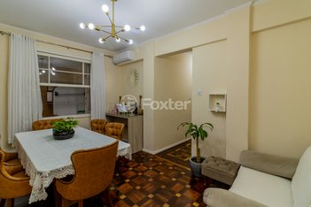 apartment em Rua Riachuelo, Centro Histórico - Porto Alegre - RS